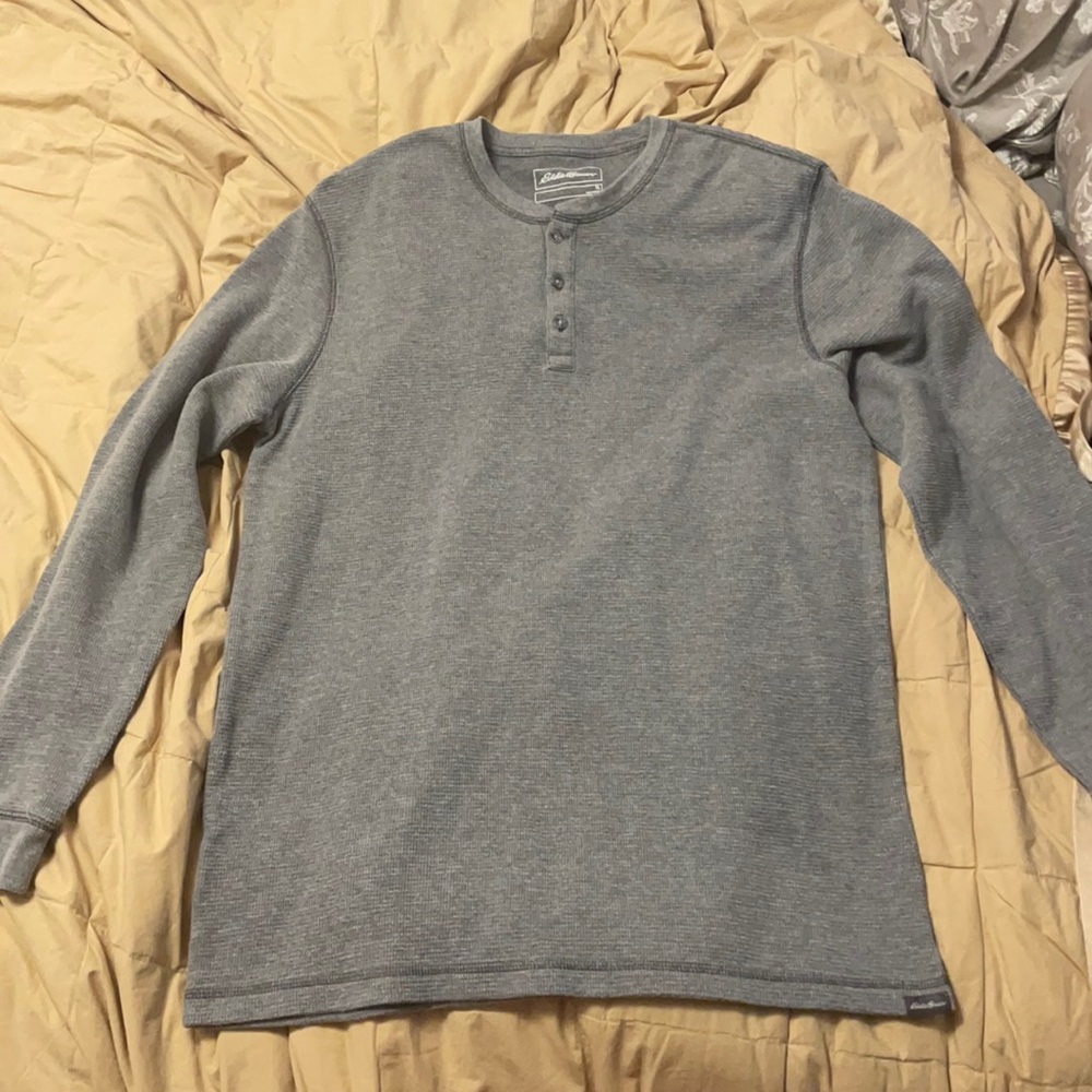 Eddie Bauer Grey long sleeve 3 button shirt.  Men’s Large Tall.